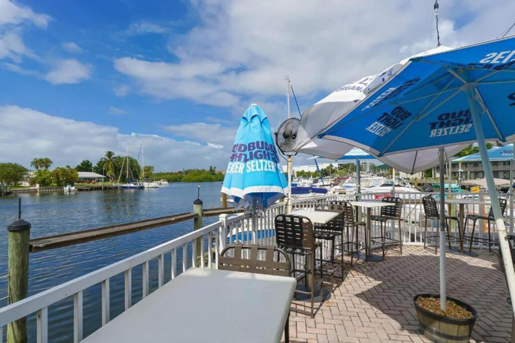 Aparthotel Getaway At The Marina South Bradenton Esterno foto